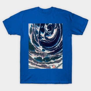 Pour abstract planet sapphire T-Shirt
